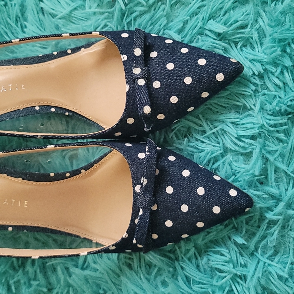 Kelly and Katie Zarina Pump